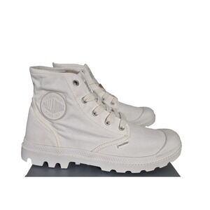 Palladium Boots Womens 6.5 Med Star White Pampa HI Top Lace Up New in Box‎